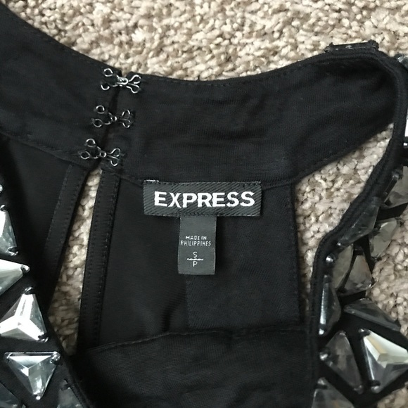 Express Embellished Tank - Picture 2 of 3